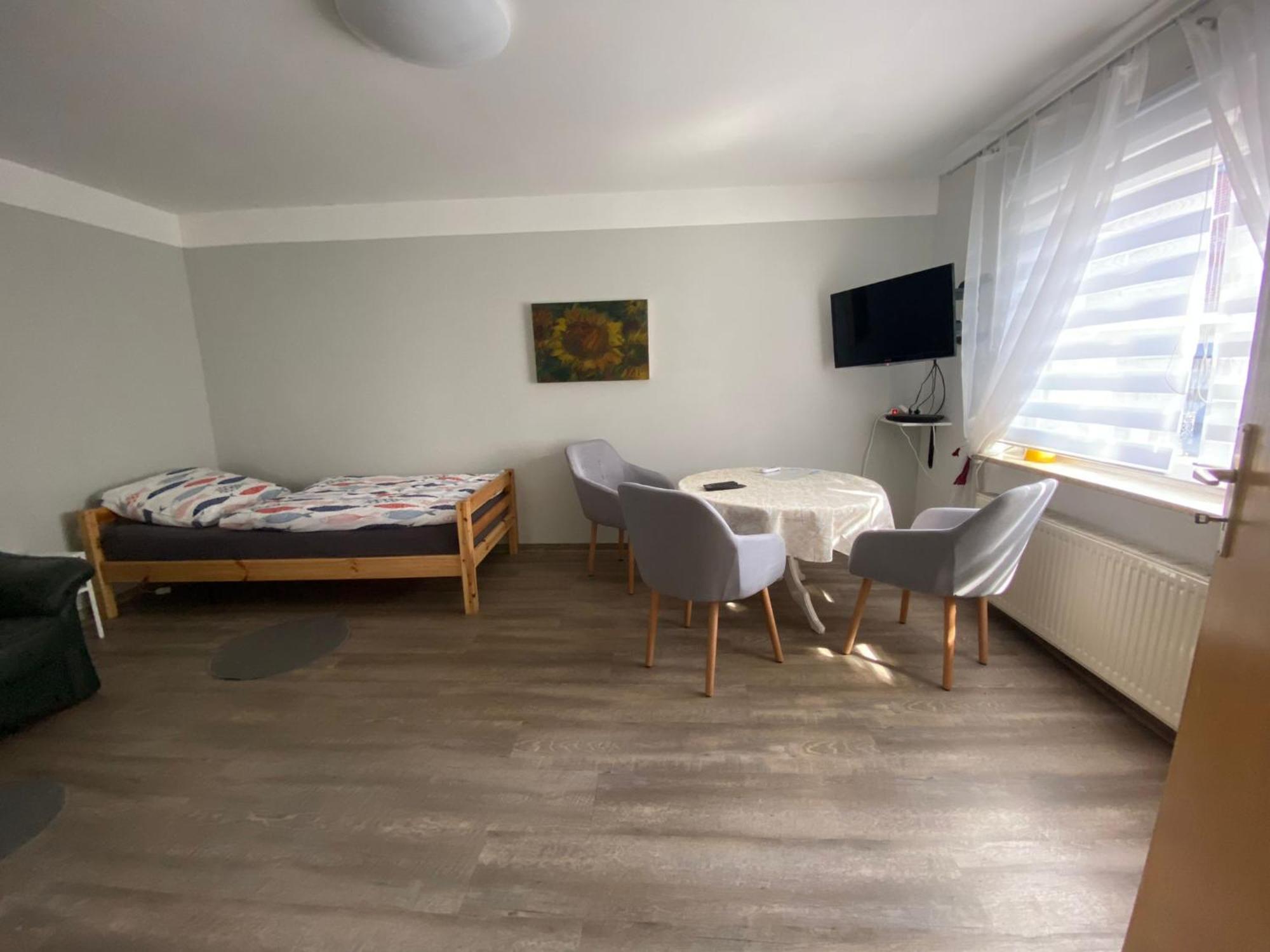 Ferienwohnung Mit Separatem Eingang Und Parkplatz, Ideal Fuer Handwerker Und Geschaeftsreisende Dorf Mecklenburg Zewnętrze zdjęcie