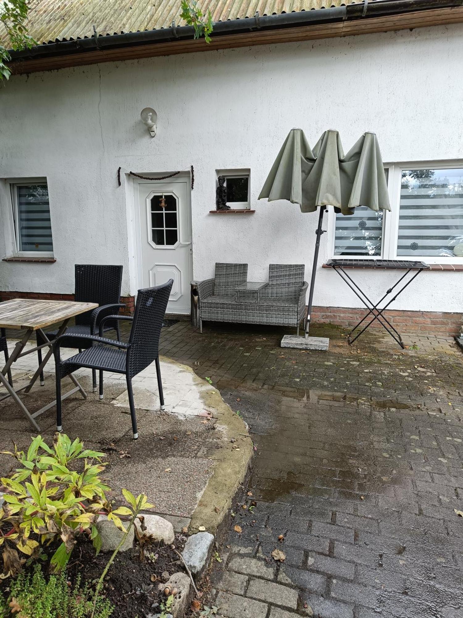 Ferienwohnung Mit Separatem Eingang Und Parkplatz, Ideal Fuer Handwerker Und Geschaeftsreisende Dorf Mecklenburg Zewnętrze zdjęcie