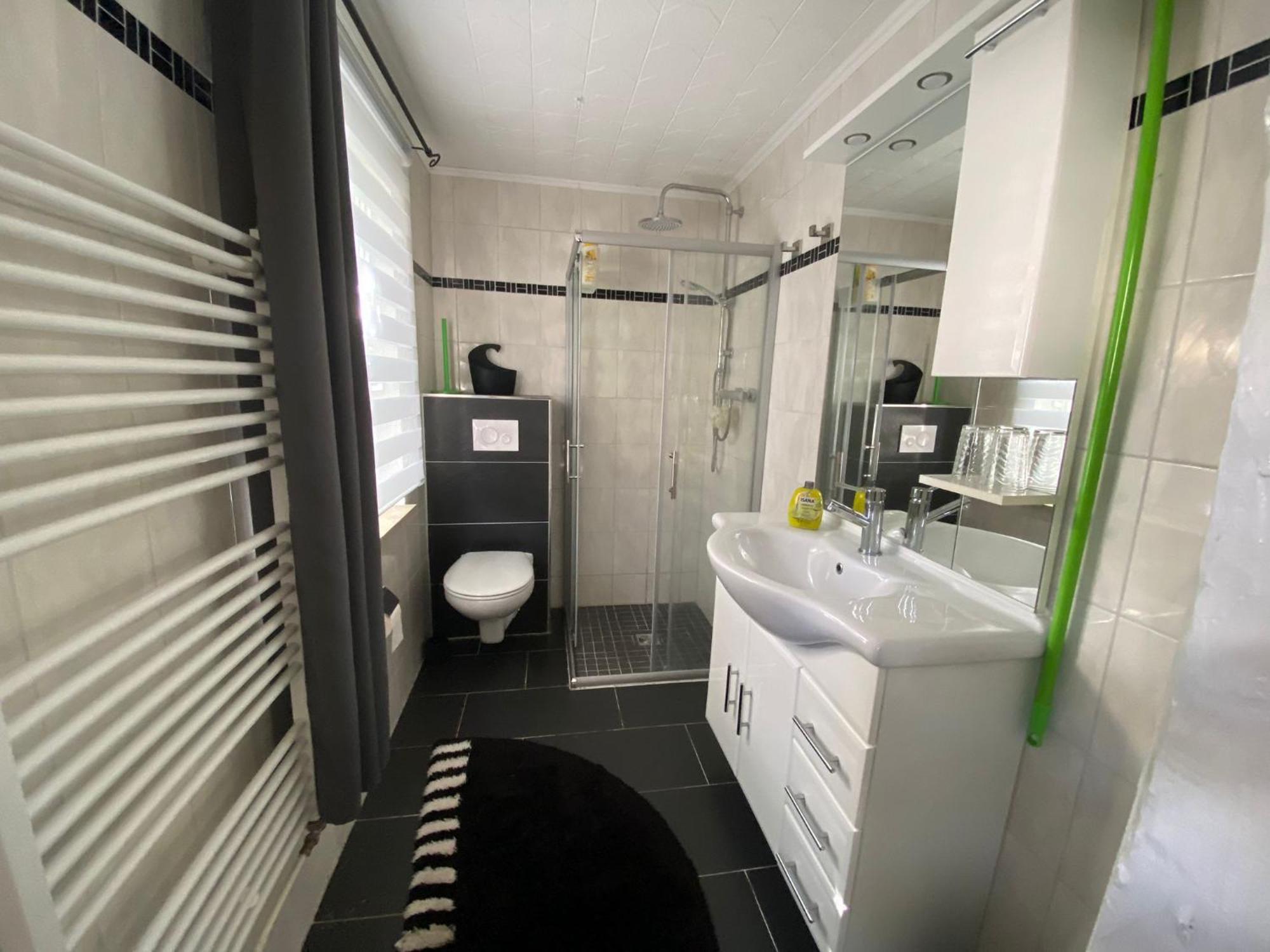 Ferienwohnung Mit Separatem Eingang Und Parkplatz, Ideal Fuer Handwerker Und Geschaeftsreisende Dorf Mecklenburg Zewnętrze zdjęcie